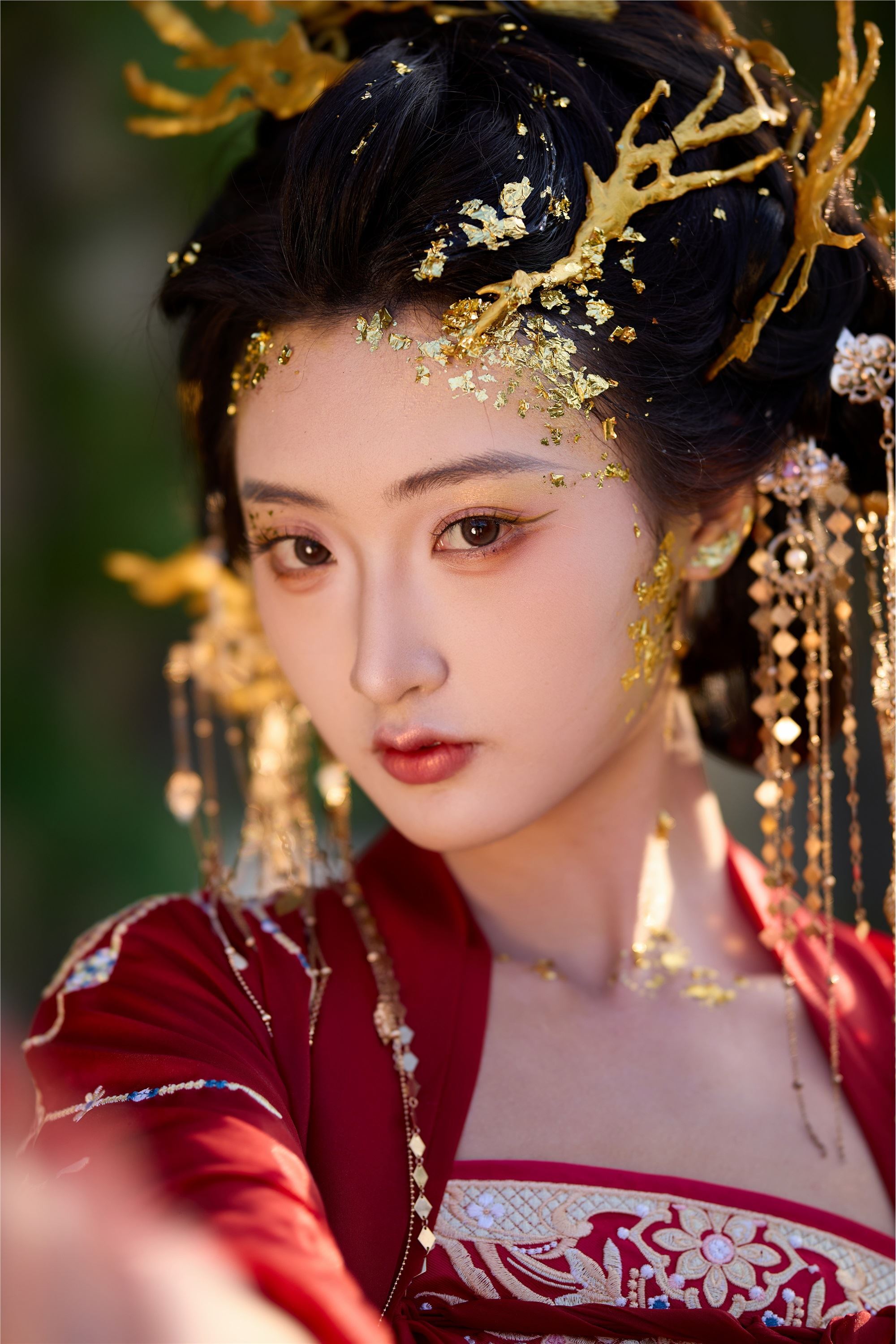 YITUYU艺图语 2025.01.24 镜妖 陈年小九